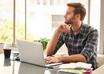 businessman learn digital marketing